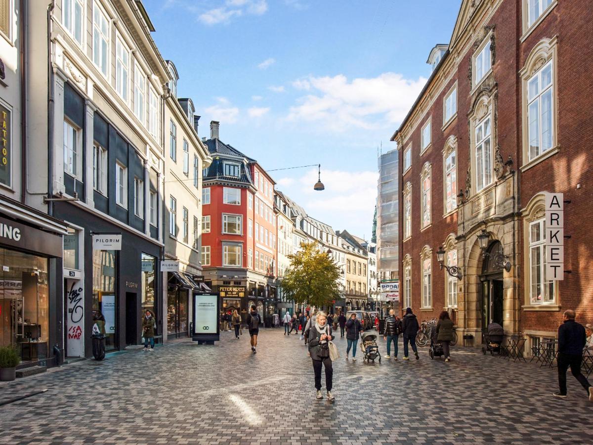 Sanders Leaves - Chic Three-Bedroom Apartment In Downtown Copenhagen Exterior photo
